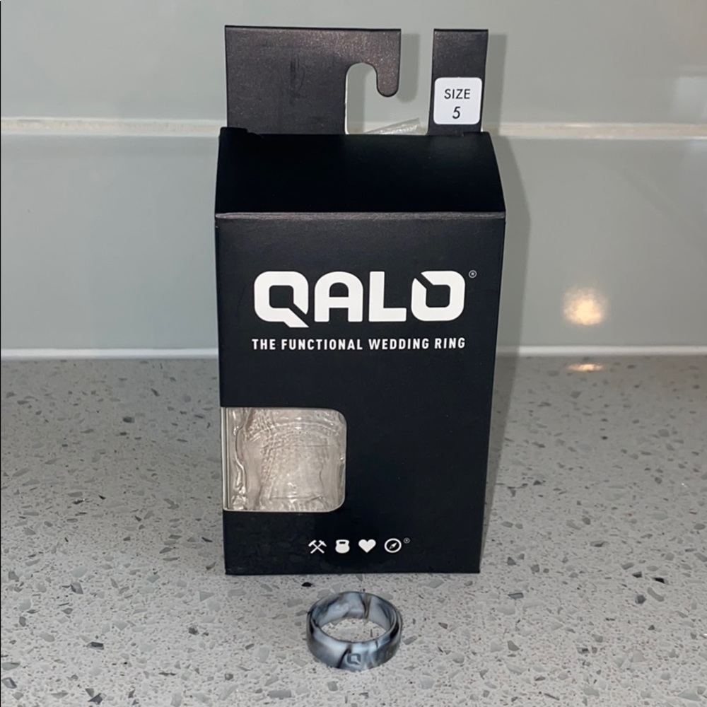 Qalo ring size 5